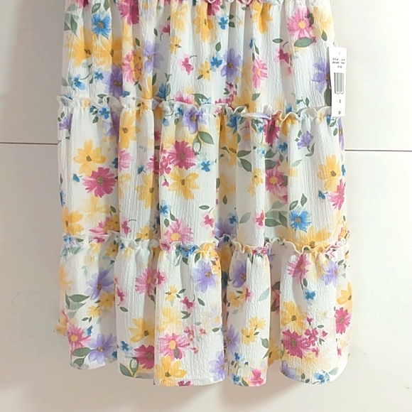 B. Smart Floral Pattern Dress Size 0 - Picture 3 of 13